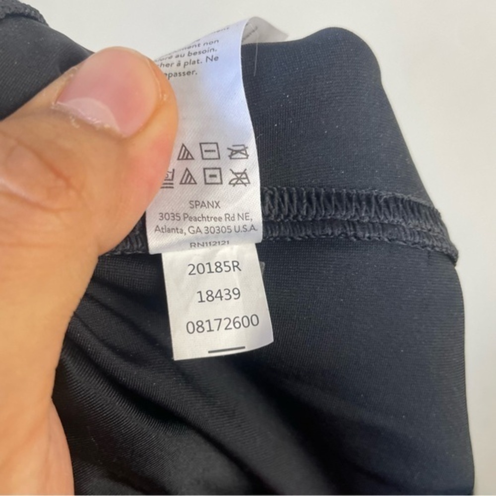 Spanx Faux‎ Leather Camo Legging - Picture 10 of 10